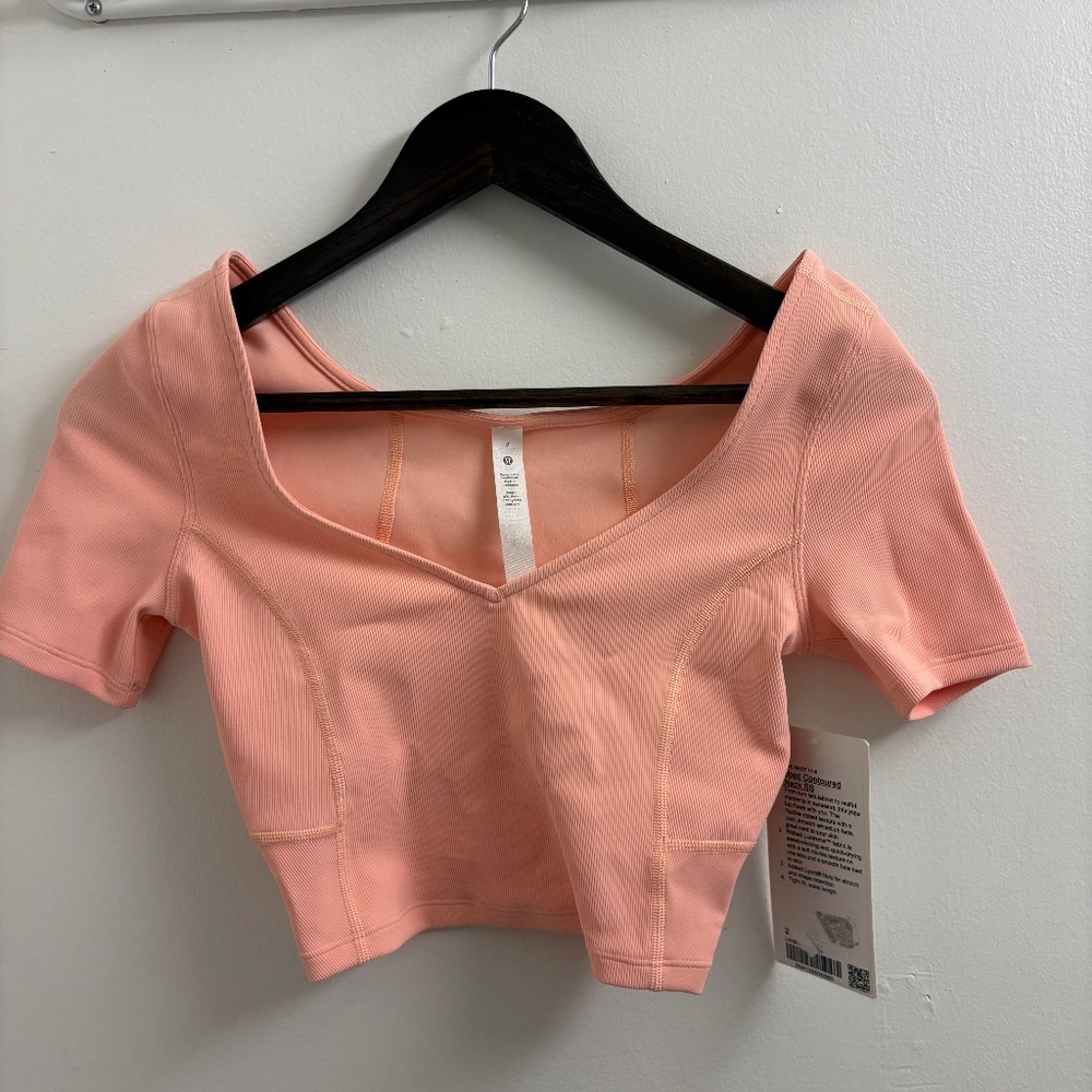 Lululemon top - Picture 1 of 1